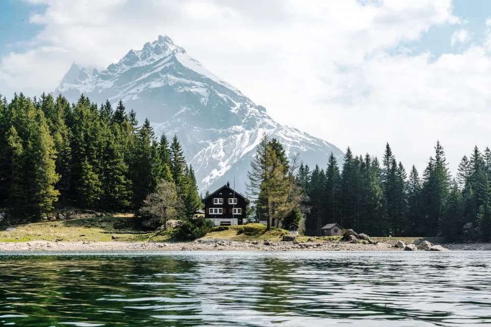 Guest house in the mountains